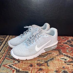Nike Airmax Sneakers
